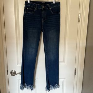 NWOT Charlie B jeans, sz 4